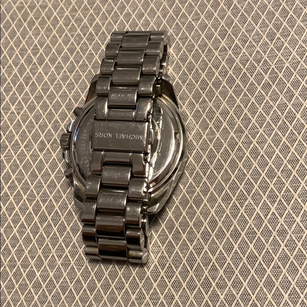 Watch - Picture 2 of 2